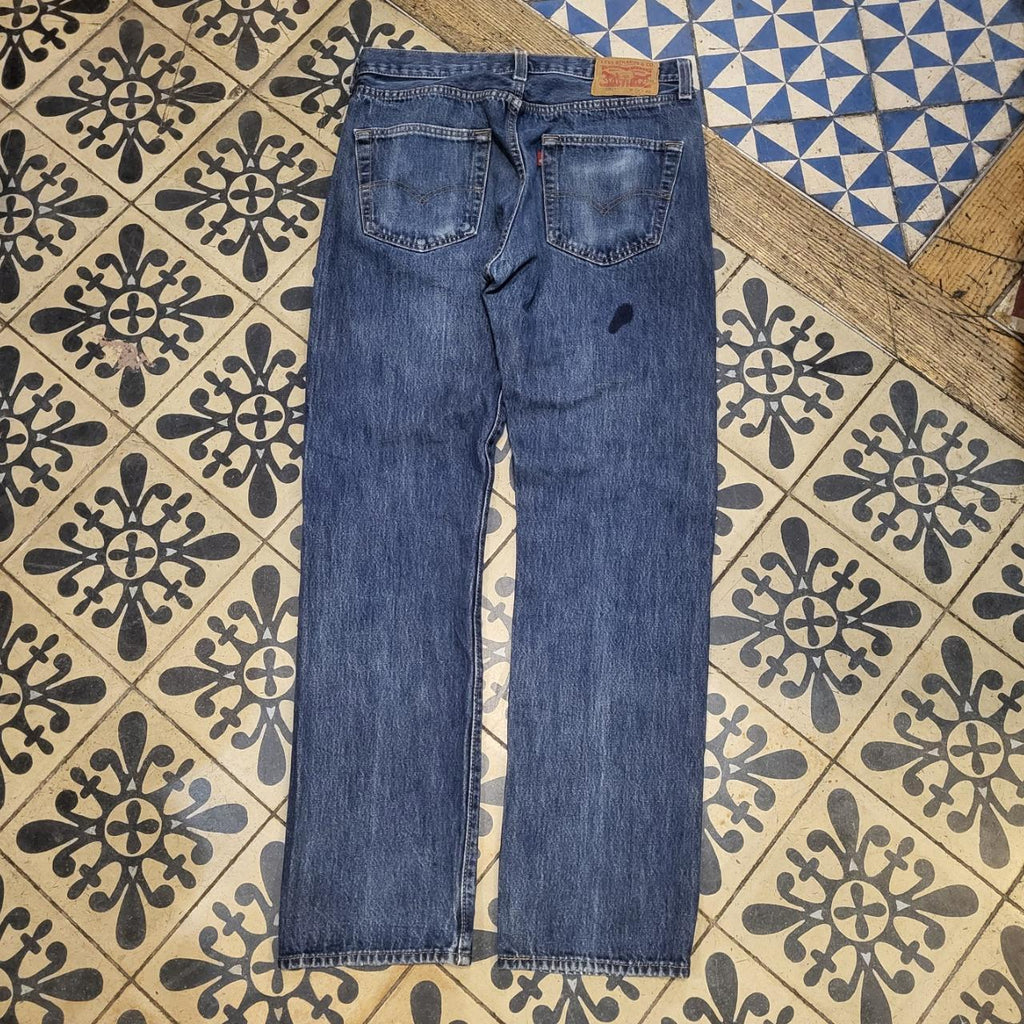 JNS1029BR - Vintage retro essential Levi’s 501 Blue Wash Denim Jeans Trousers pants #denim #straightleg  #levis #levis501