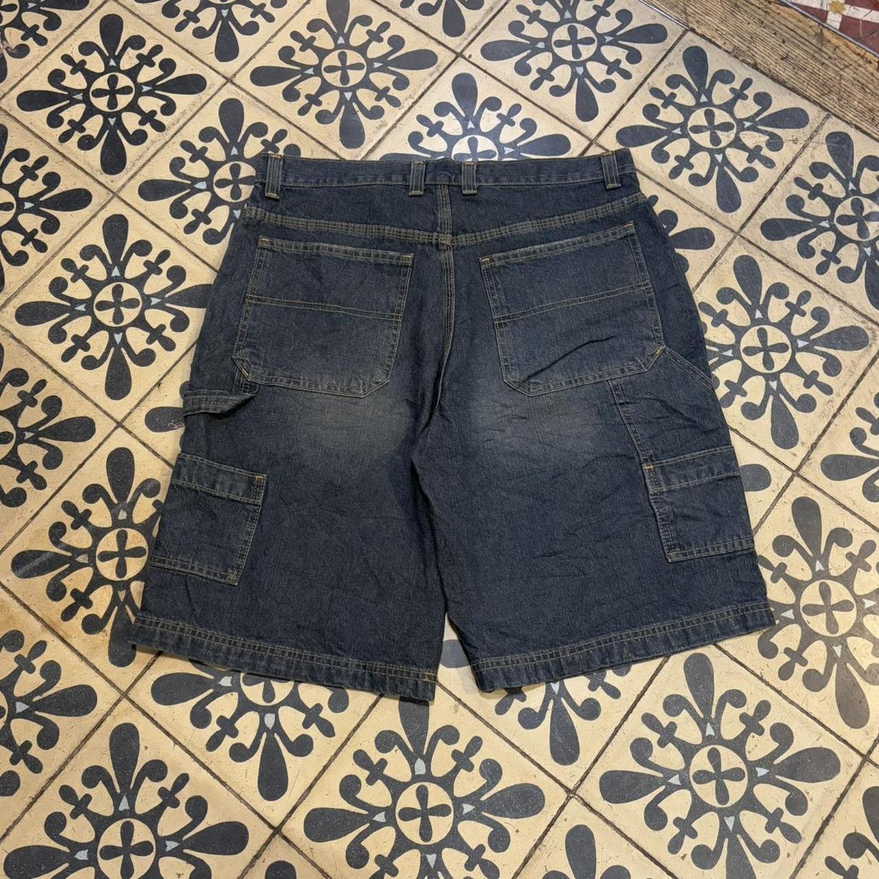 JRT414P - American Vintage Retro Essential Faded Glory Mid Blue Indigo Wash Denim Shorts Jorts with gold contrast stitching detailed patch Logo hip hop baggy wide leg 90s 00s y2k grunge streetwear style workwear #hiphop #90s #jorts #skater #fadedglory