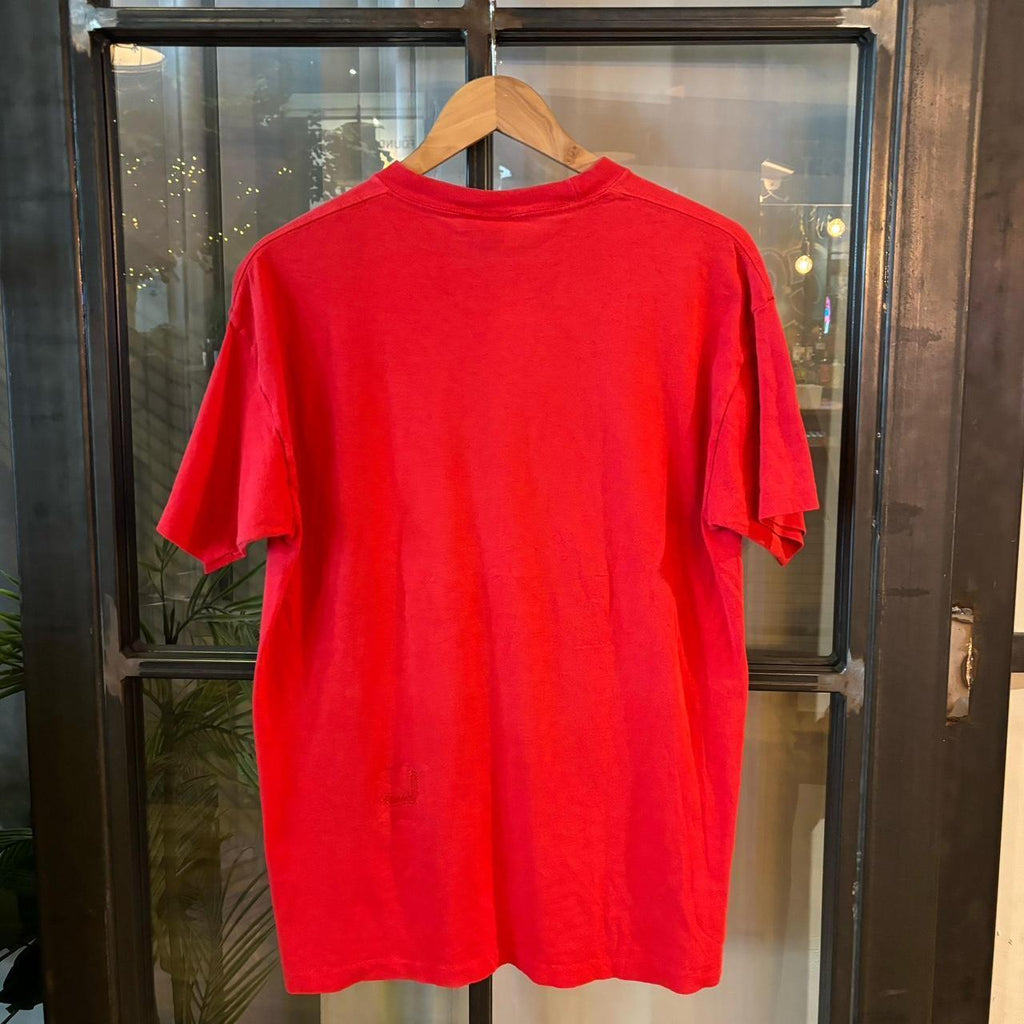 0325I90UP1 - Vintage Retro Essential Red 1992 MLB Atlanta Braves Single Stitch Graphic Print Top Tee T-shirt #90s #graphic #mlb #baseball #atlantabraves