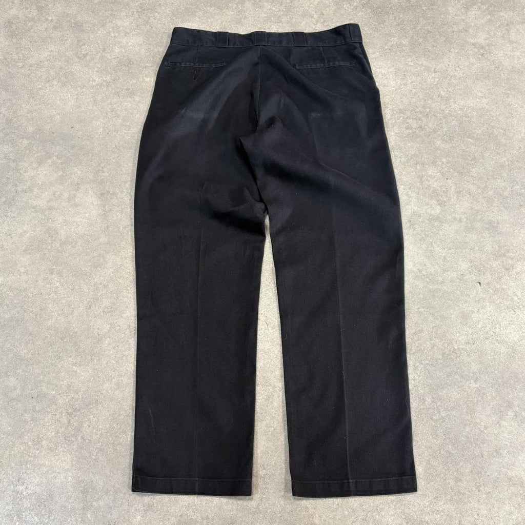 BR1912ZO-U - Vintage retro essential Black Dickies 874 Straight Leg Trousers pants casual workwear #skater #utility #workwear #straightleg #dickies