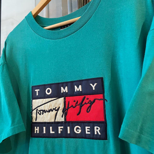 1224F87P - Vintage Retro Essential Teak Tommy Hilfiger Patch Embroidered Logo Single Stitch Top Tee T-shirt #90s #patchlogo #top #essential #tommy