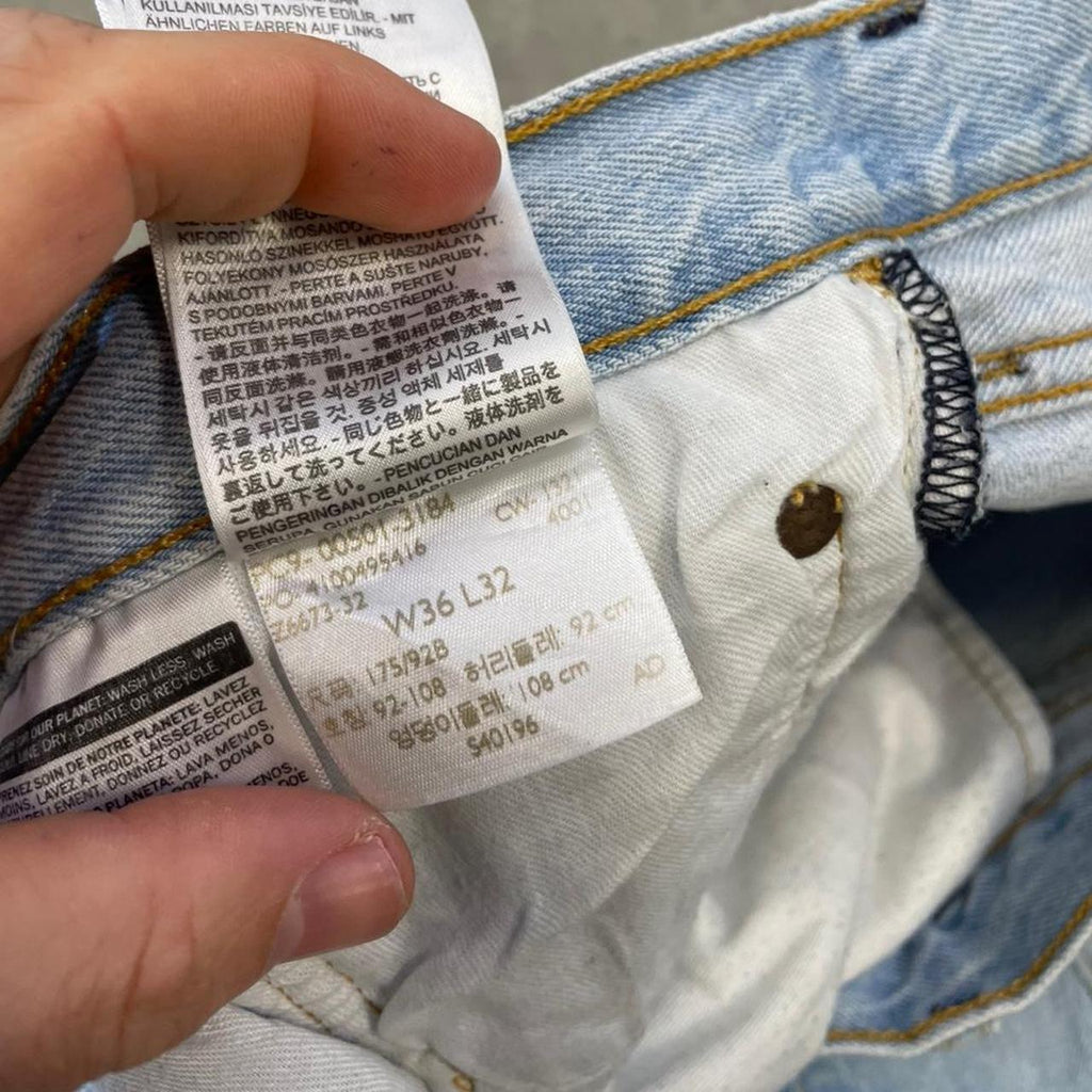 Levi’s 501 Light Wash Blue Denim Jeans