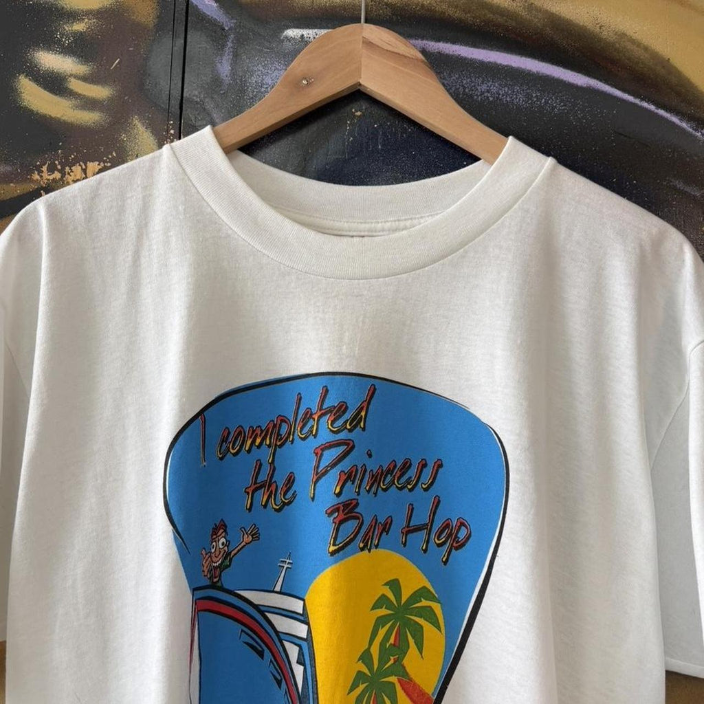 Dos Equis ‘XX’ Alcohol Beer Promo Souvenir Graphic Tee