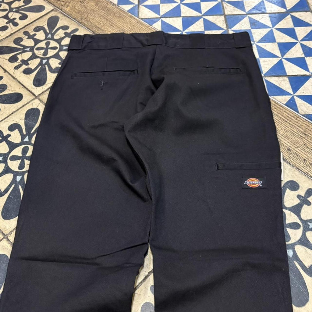 BR1011DI-F - Vintage retro essential Black Dickies Skinny Straight Leg Trousers pants casual workwear #skater #utility #workwear #straightleg #dickies