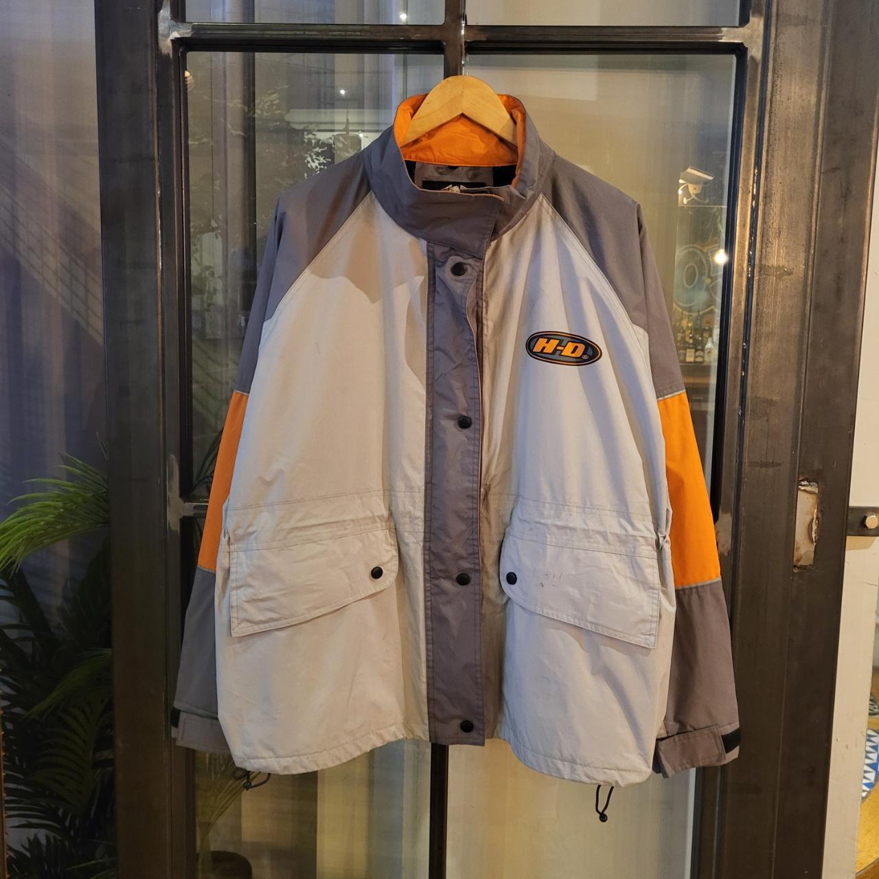 WDB006 - Vintage Retro Harley Davidson Motorcyles Grey Essential Lightweight Windbreaker Full zip up Reflective Jacket no hood #harleydavidson #biker #y2k #motorcycles #reflective