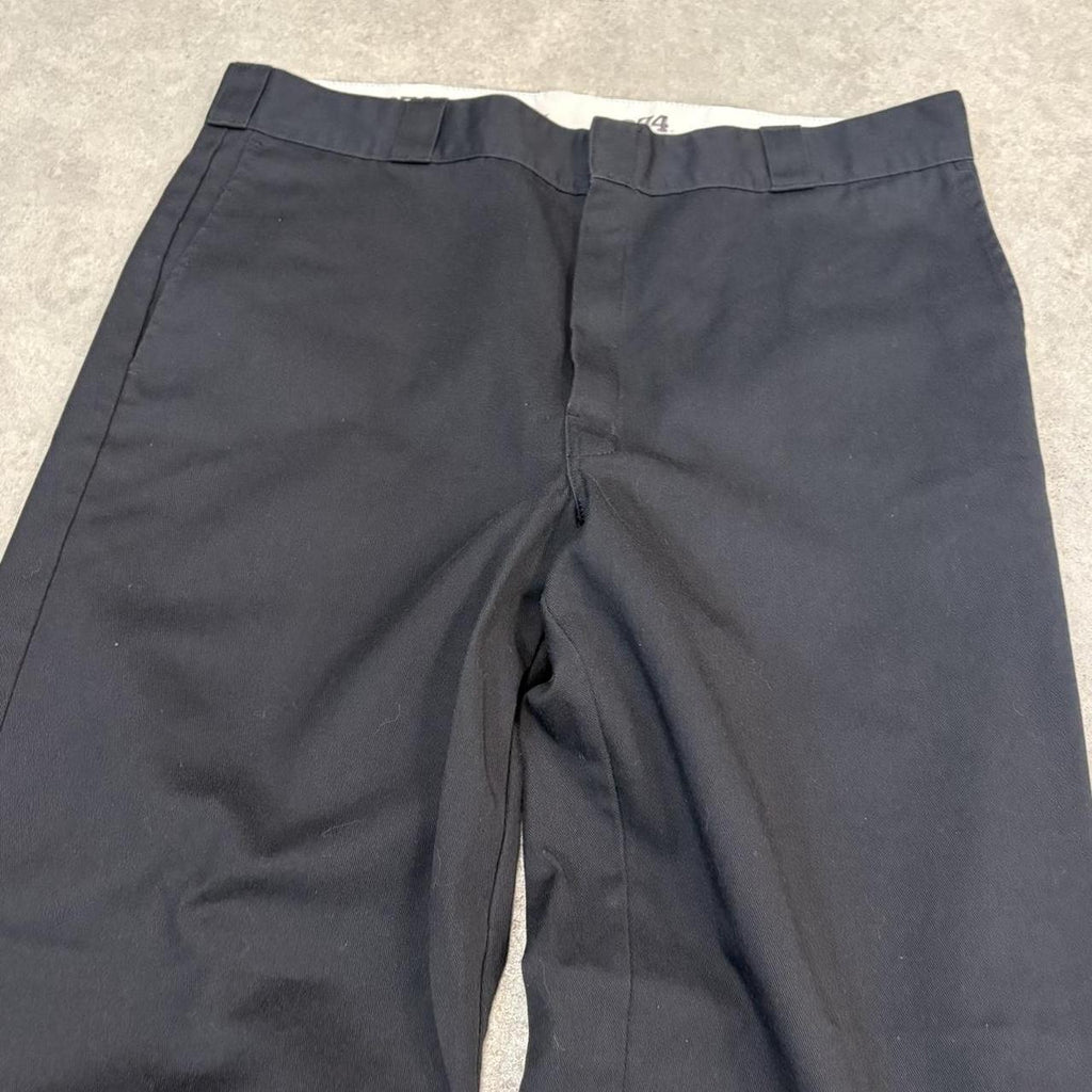 BR1011BD-U - Vintage retro essential Black Dickies Straight Leg Trousers pants casual workwear #skater #utility #workwear #straightleg #dickies