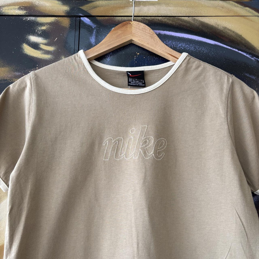 Vintage Nike T shirt Women’s Large Beige Baby Tee Cropped Ringer Chain Stitch Spell Out Logo Top 90s Y2K 00s