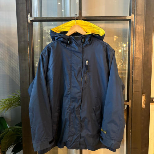 0325F88BR - Vintage Retro Essential  Navy Nike padded lined hooded jacket windbreaker coat #sportswear #y2k #90s #nike #windbreaker