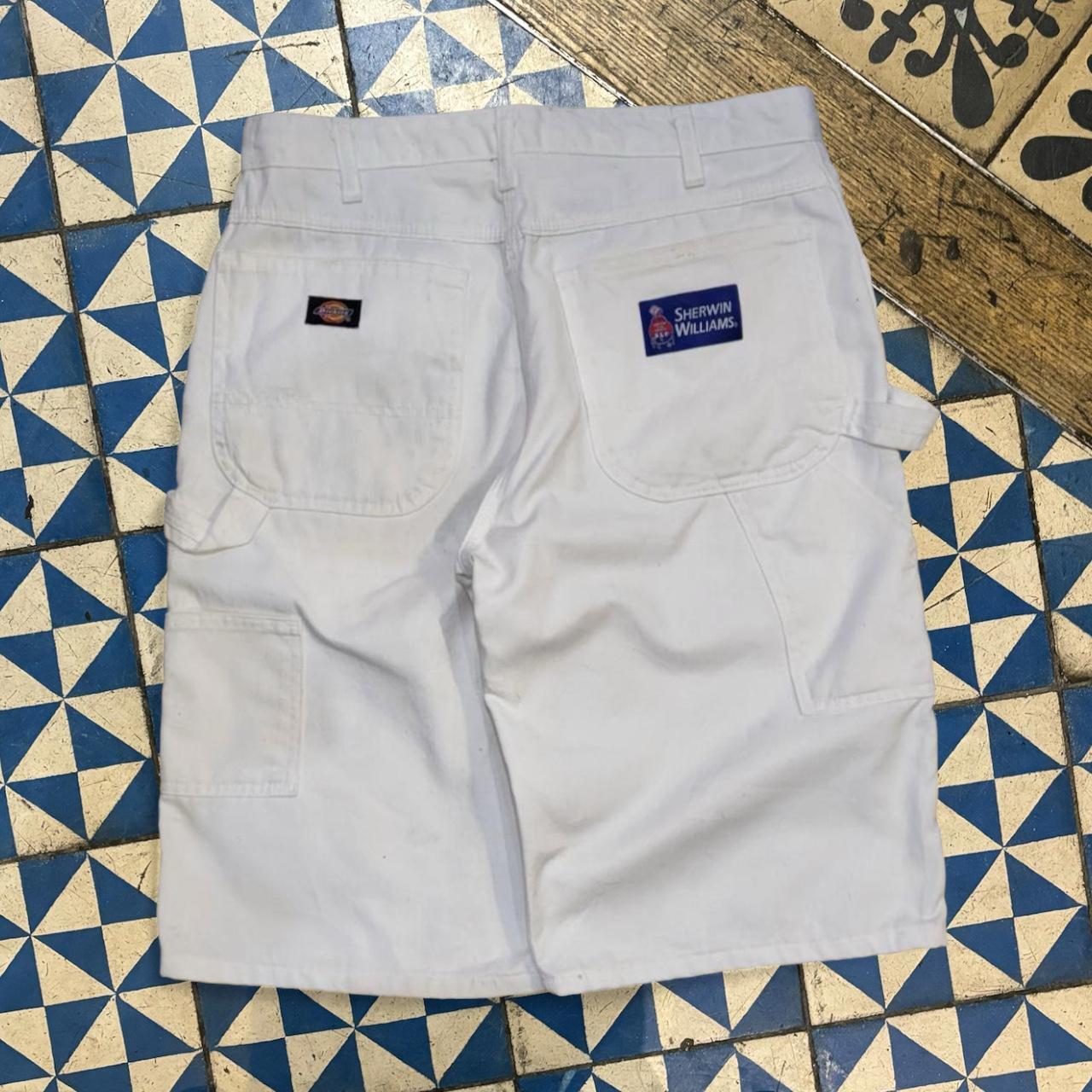 JRT3087 - Vintage Dickies White Shorts Jorts with embroidered patch logo carpenter painter #hiphop #skater #y2k #dickies #workwear