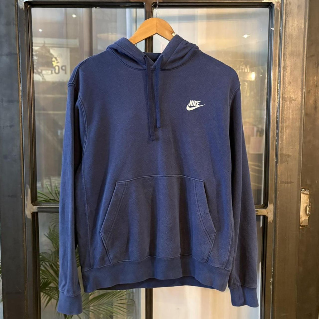 Vintage Retro Essential Navy Nike Sweatshirt Hoodie with embroidered swoosh logo #90s #sportswear #essential # nike #y2k