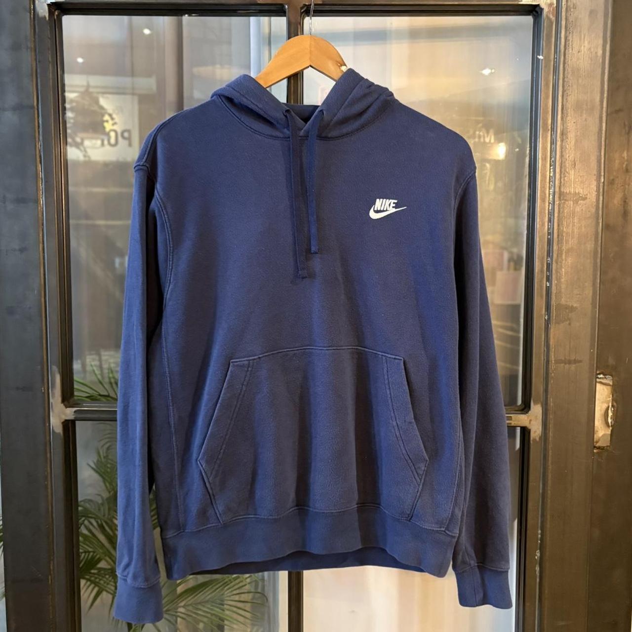 Vintage Retro Essential Navy Nike Sweatshirt Hoodie with embroidered swoosh logo #90s #sportswear #essential # nike #y2k