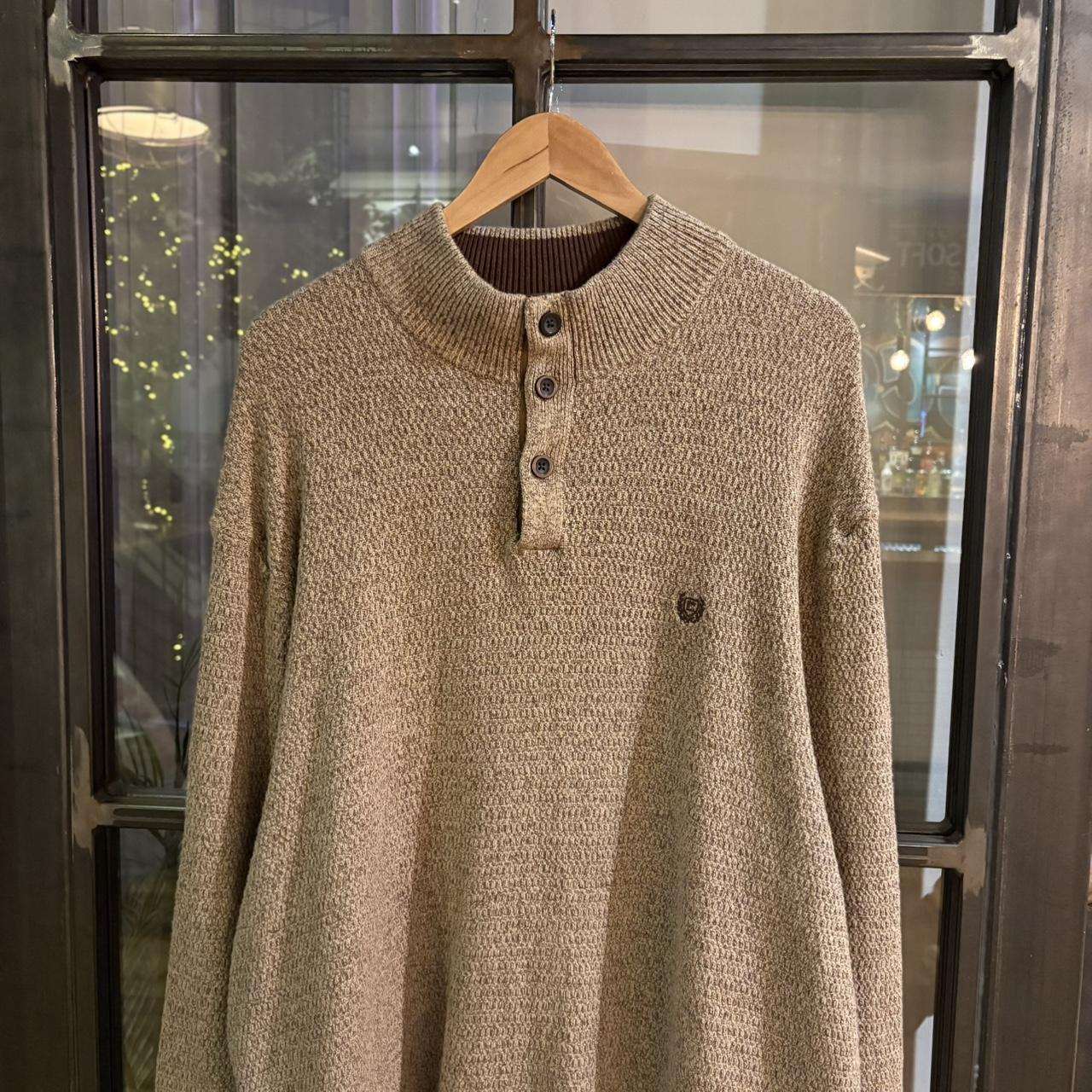 0125D69BR - Vintage Retro Essential Brown Chaps Knitted 1/4 Button Up Fleece Jumper Sweatshirt with embroidered logo #90s #sportswear #essential # brand #y2k