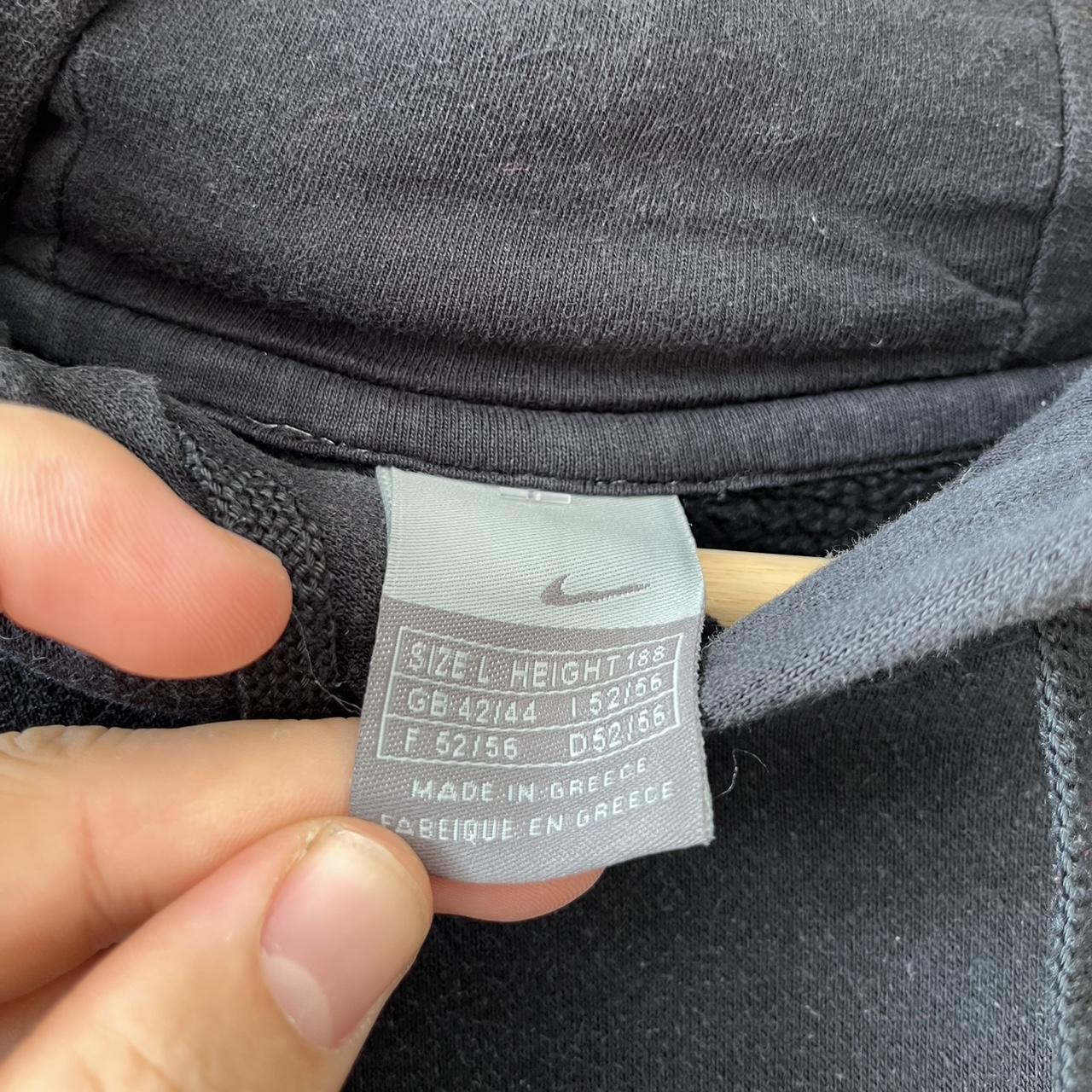 Nike Essential Small Embroidered Logo Hoodie