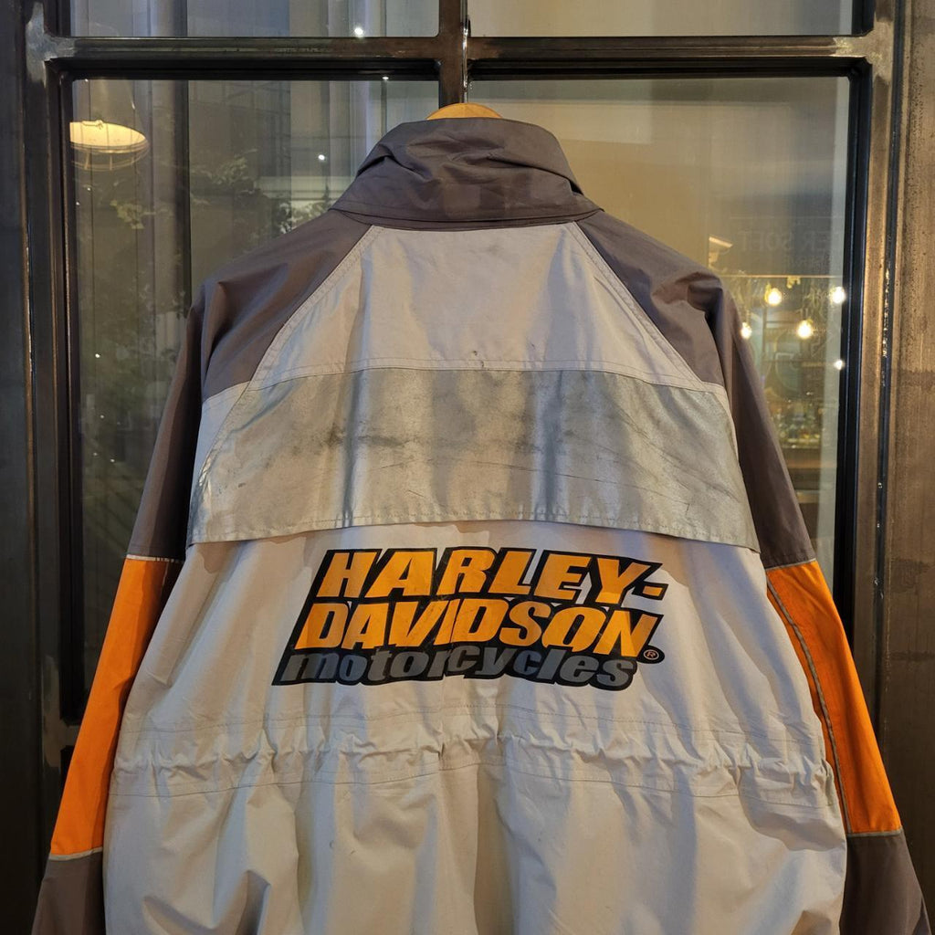 WDB006 - Vintage Retro Harley Davidson Motorcyles Grey Essential Lightweight Windbreaker Full zip up Reflective Jacket no hood #harleydavidson #biker #y2k #motorcycles #reflective