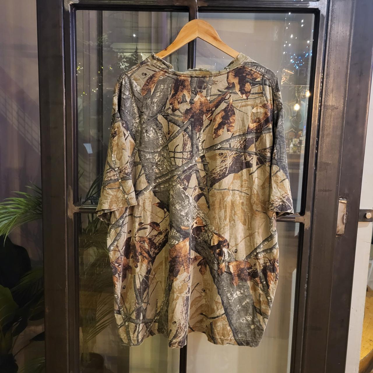 RTT216 - Vintage Retro essential adult mens RealTree Camouflage Khaki Green Brown Field Hunting graphic print Top T-Shirt Tee Wide Boxy Cropped Fit 90s y2k style
