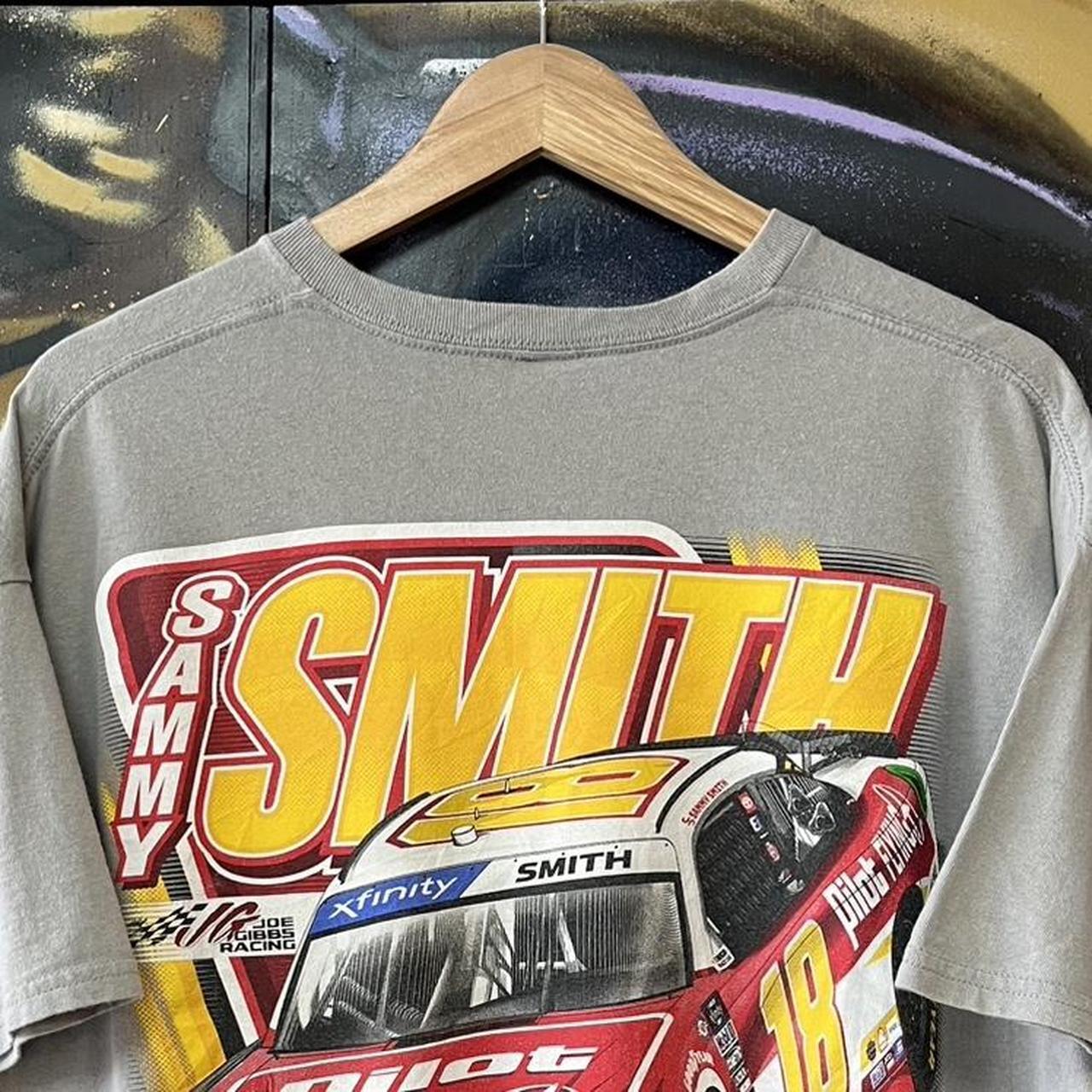 Sammy Smith ‘18’ NASCAR Graphic Tee