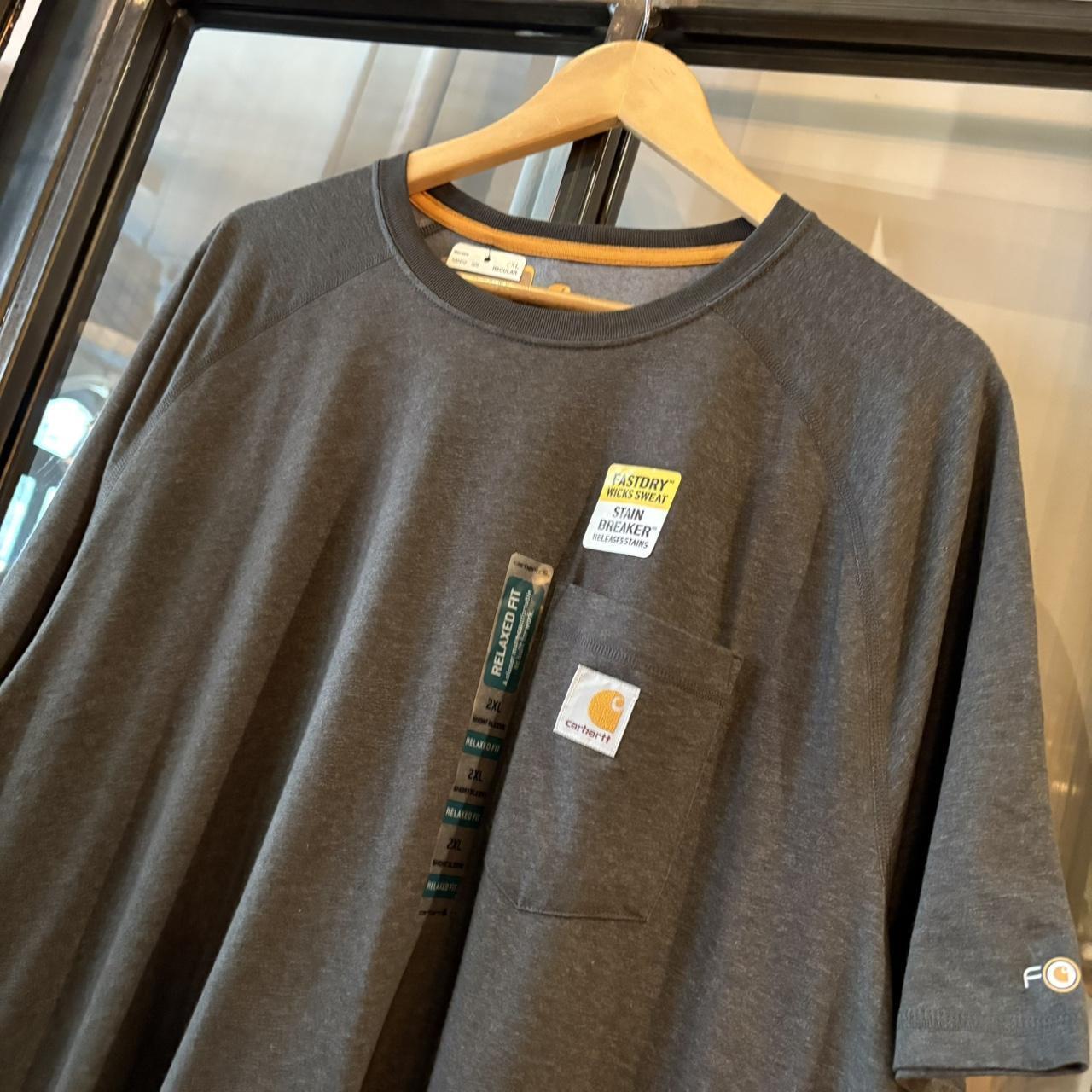 TEE501F - Brand New with Tags Essential Dark Grey Carhartt Pocket Top Tee T-shirt with embroidered patch logo #skater #workwear  #carhartt #y2k #pockettee