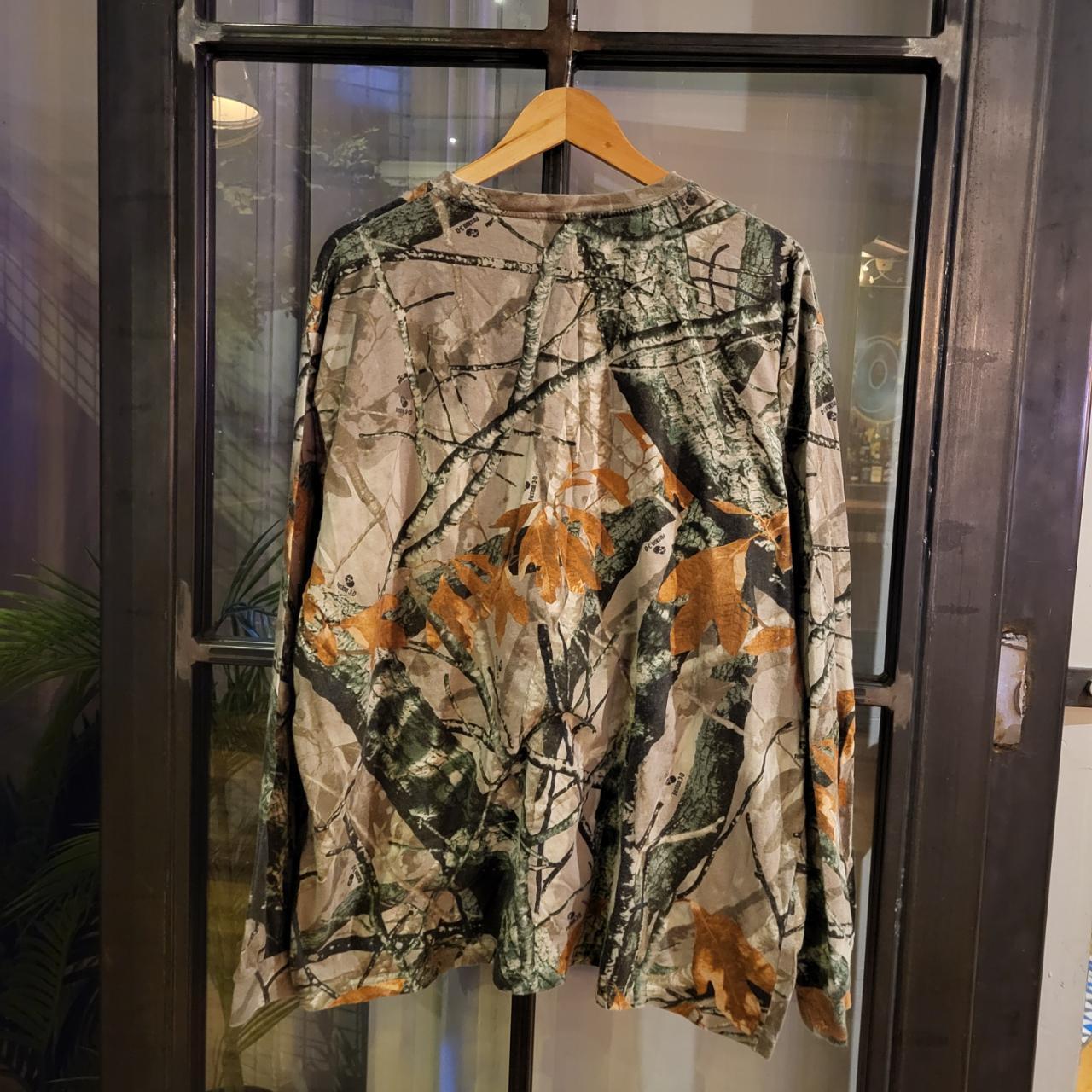 RTT122 - Vintage Retro essential RealTree Camouflage Khaki Green Brown Field Hunting graphic print Longsleeve Top T-Shirt Tee #realtree #longsleeve #utility #camo #hunting
