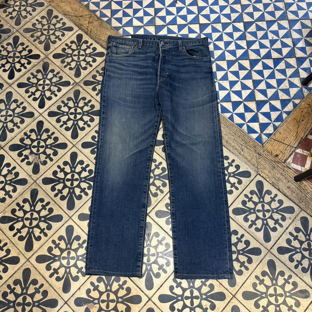 TRW378 - Vintage retro essential Levi's 501 Straight Leg Dark Blue Wash Denim Jeans Trousers pants carpenter casual workwear skate #denim #levis #501 #straightleg #smartcasual