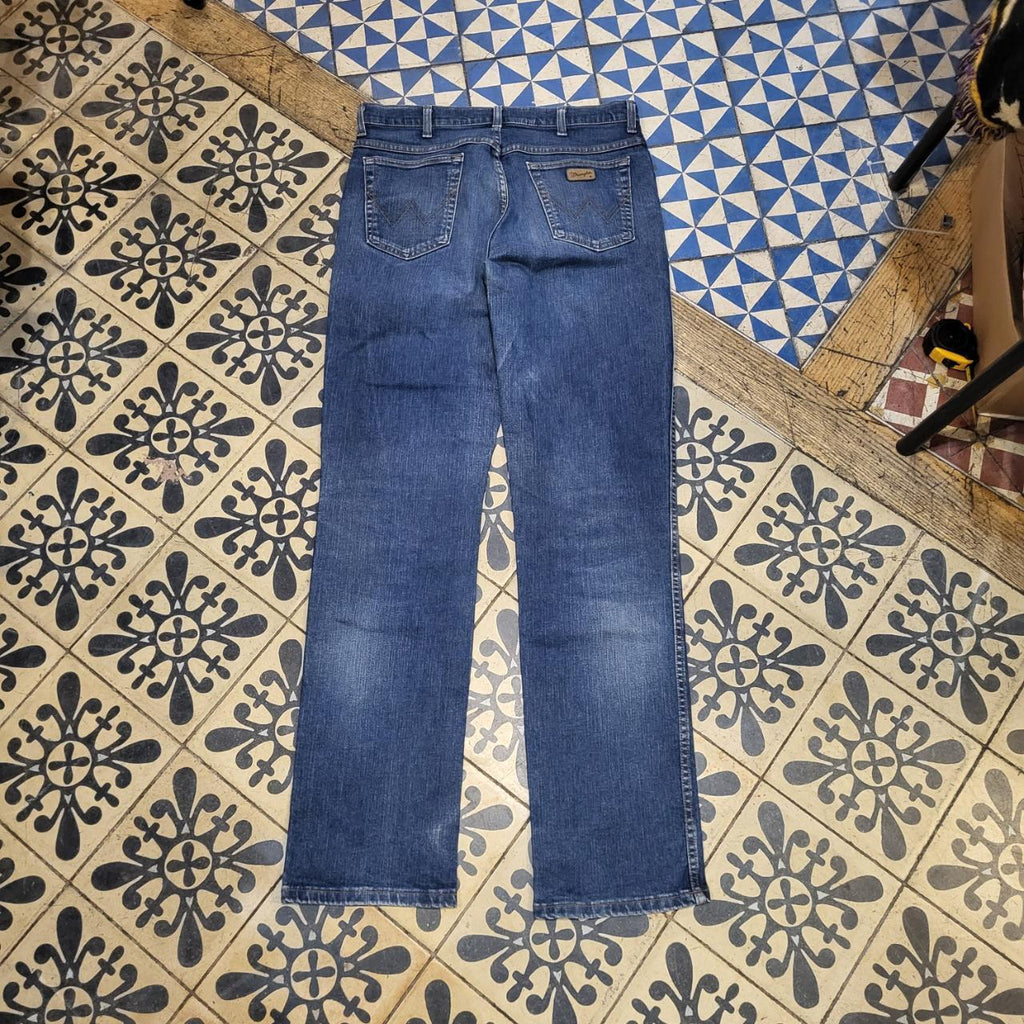 TRW257 - Vintage retro essential mens adult Wrangler Dark Blue Wash Baggy Overszied Trousers pants jeans with embroidered embroidery graphic patch carpenter casual workwear wide leg skate 90s Y2K style