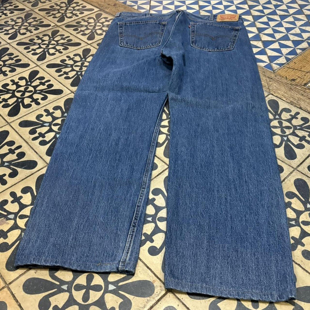 BR2804AZ-F - Vintage retro essential  Levi’s 505 Blue Wash Denim Jeans Trousers pants #denim #straightleg #levis505 #levis #jeans