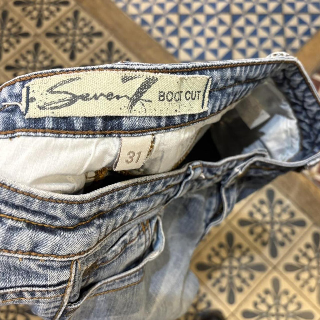 MES2705Y-F - Vintage retro essential  Seven7 Blue Wash Denim Boot Cut Jeans Y2K Trousers pants with embroidered patterns on back pockets #denim #seven7 #bootcut