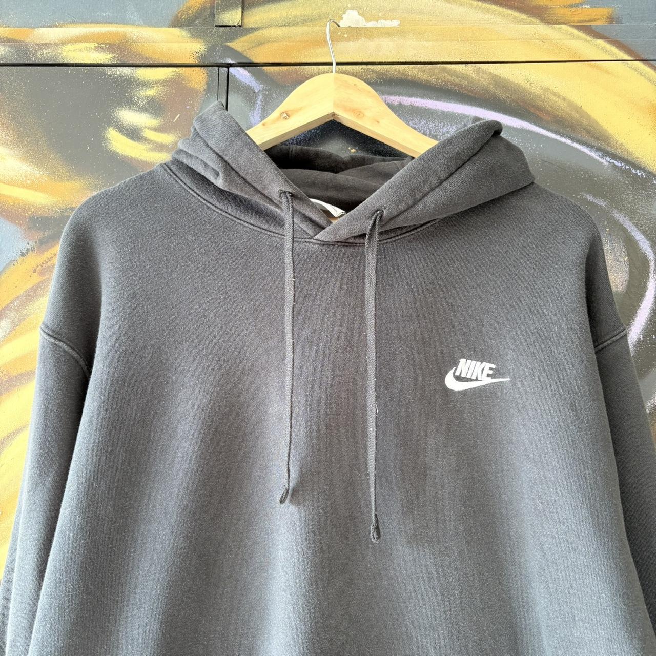 BR1912ALC-U - Vintage Retro Essential Nike Black Sweatshirt Hoodie with embroidered swoosh logo #90s #sportswear #essential #nike #y2k