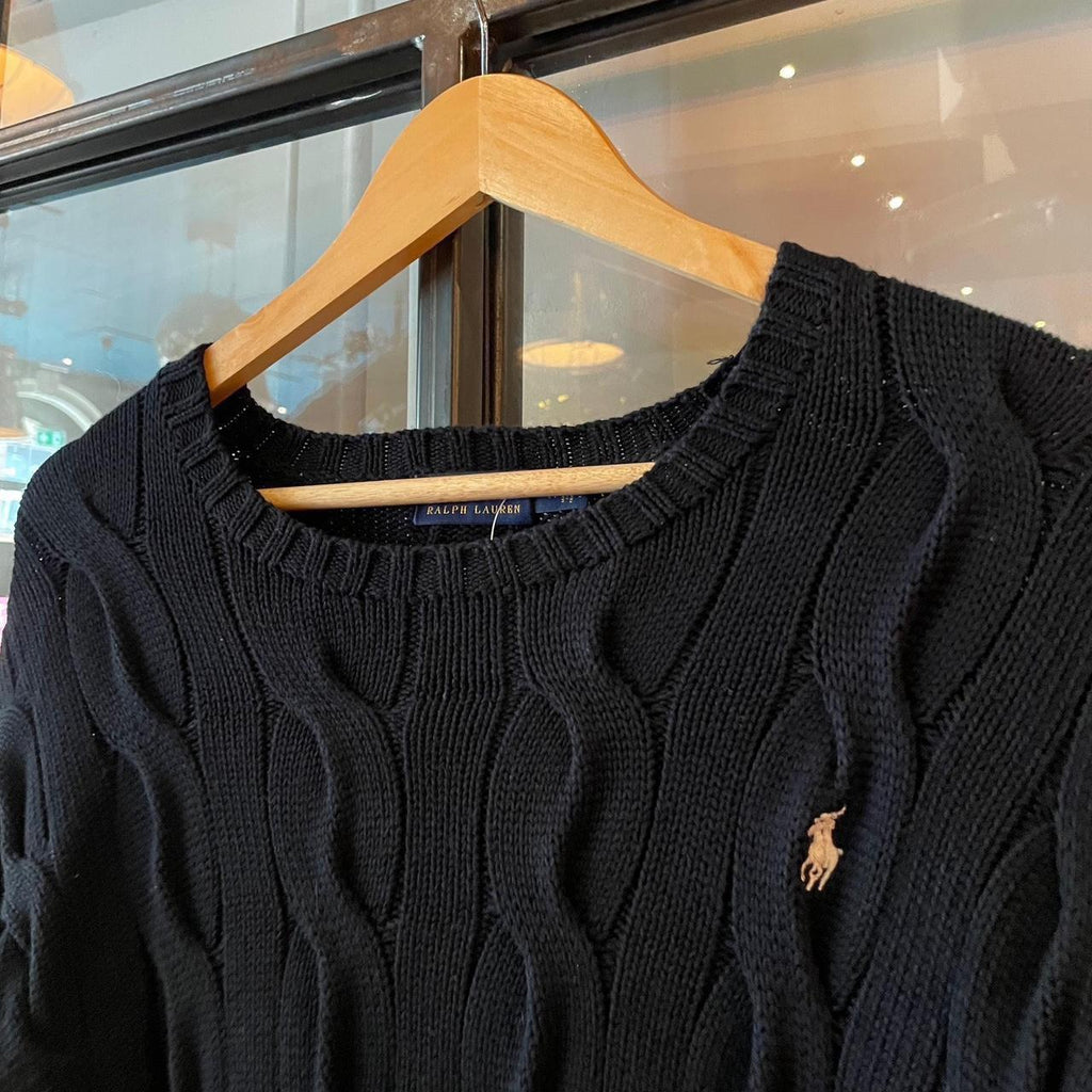 0325D48F -  Vintage Retro Essential Black Polo Ralph Lauren Cable knit textured plain fisherman golf grandpa cosby sweatshirt crewneck knit Jumper #cableknit #knitjumper #fisherman #preppy #poloralphlauren