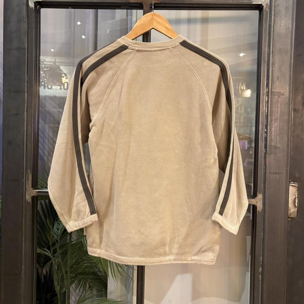 MES1812H-P - Vintage Retro Essential Brown Animal Crewneck Jumper Sweatshirt with embroidered spell out centre logo #90s #surfer #skater #y2k #animal