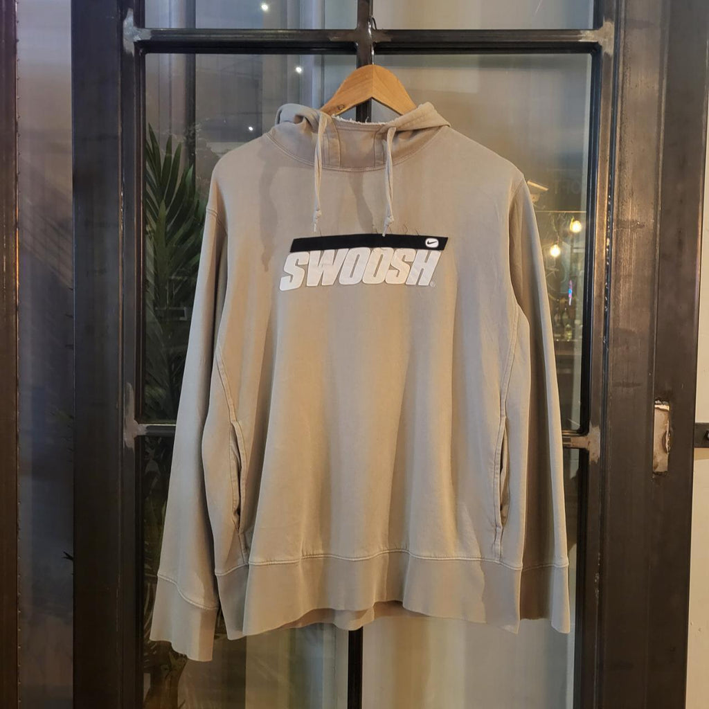 SWT066 - Vintage retro essential Nike beige Hoodie sweatshirt jumper crewneck with spellout embroidered logo