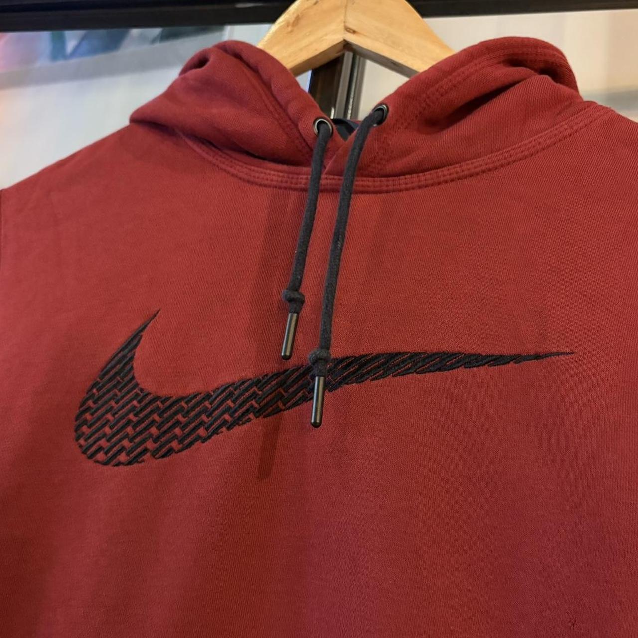 Vintage Retro Essential Burgundy Nike Sweatshirt Hoodie with embroidered geometric swoosh logo #90s #sportswear #essential #nike #y2k