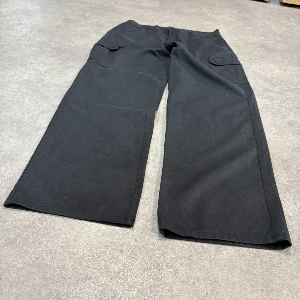 BR1912ZP-U - Vintage retro essential Black Dickies Straight Leg Cargo Trousers pants casual workwear #skater #utility #cargo #straightleg #dickies