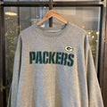 1224C23 - Vintage Retro Essential NFL Grey Crewneck Jumper with Green Bay Packers Centre Embroidered Felt Logo #nfl #greenbaypackers #casual #sportswear