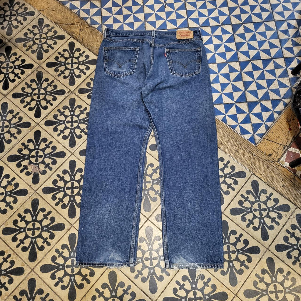 TRW330-P - Vintage retro essential Baggy Overszied Levi's 501 Blue Wash Denim Jeans Trousers pants with embroidered label carpenter casual workwear wide leg skate 90s Y2K style #Baggy #hiphop #skater #carpenter #
