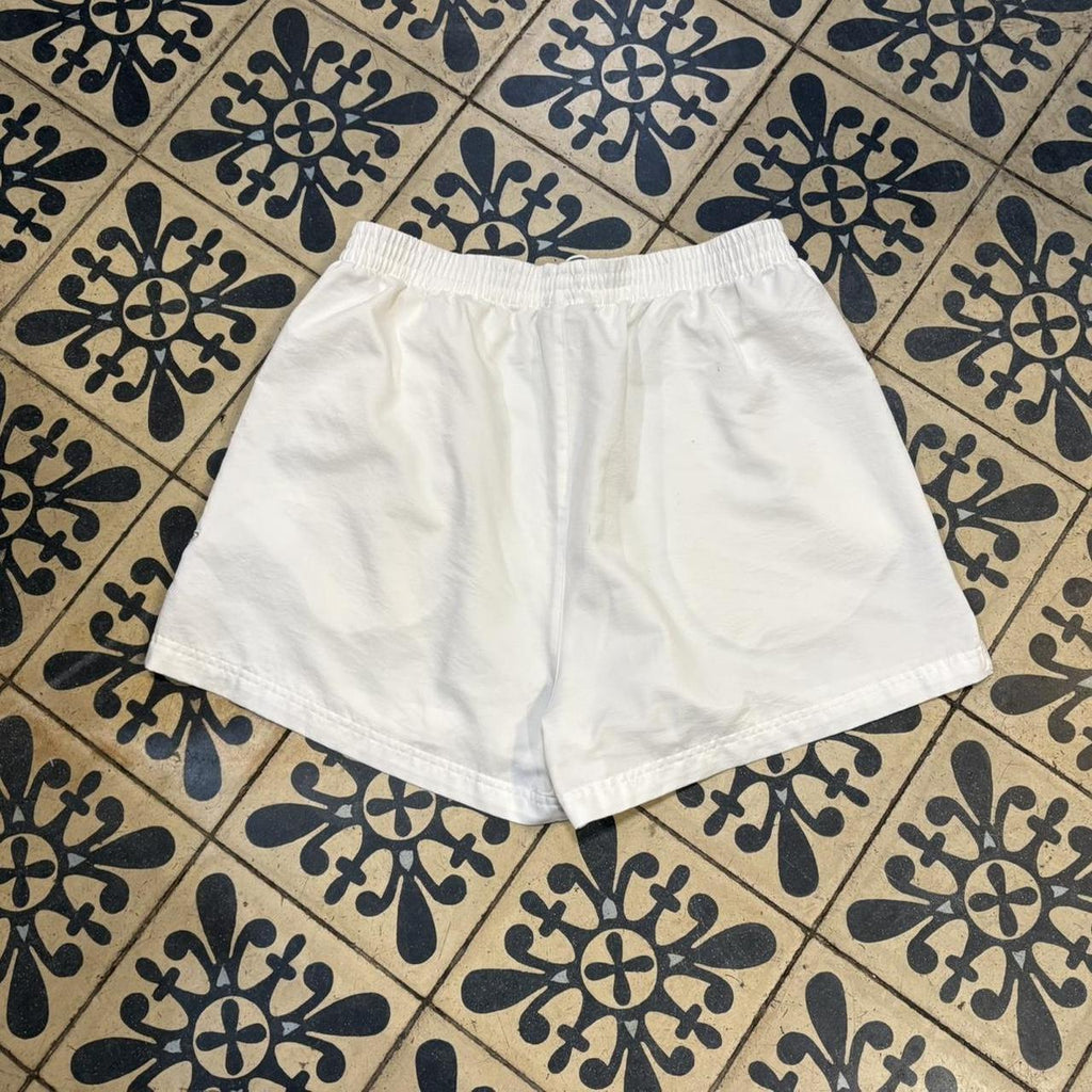 B0425A29 - Vintage Retro Essential White Reebok Running Activewear Shorts with patched logo #running #sportswear #reebok #football