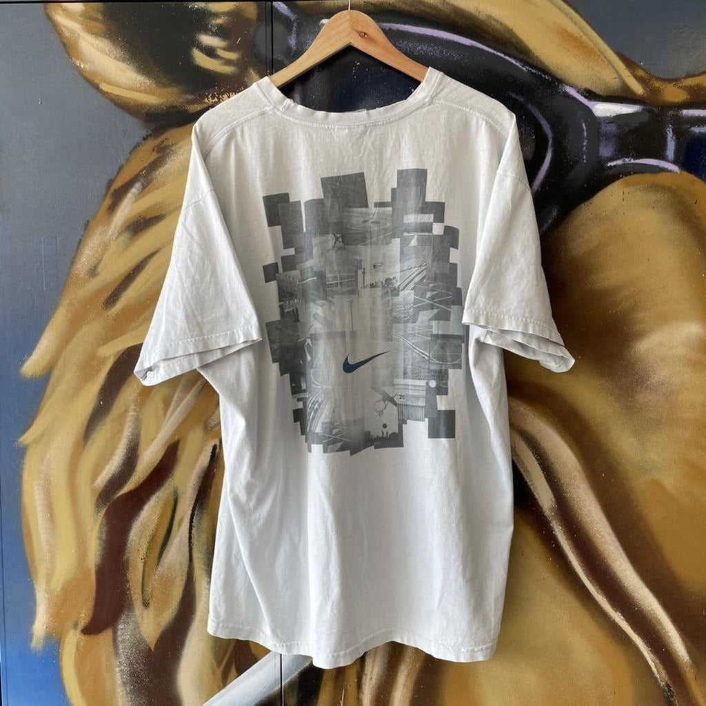 2000’s Nike Swoosh Back Graphic Tee