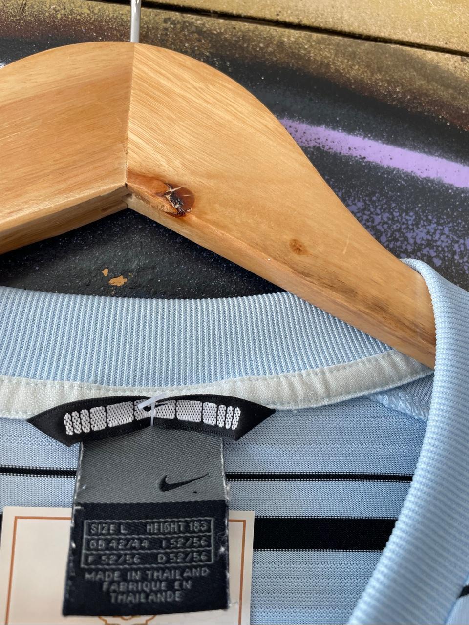 2000’s Nike Centre Swoosh Stripe Tee
