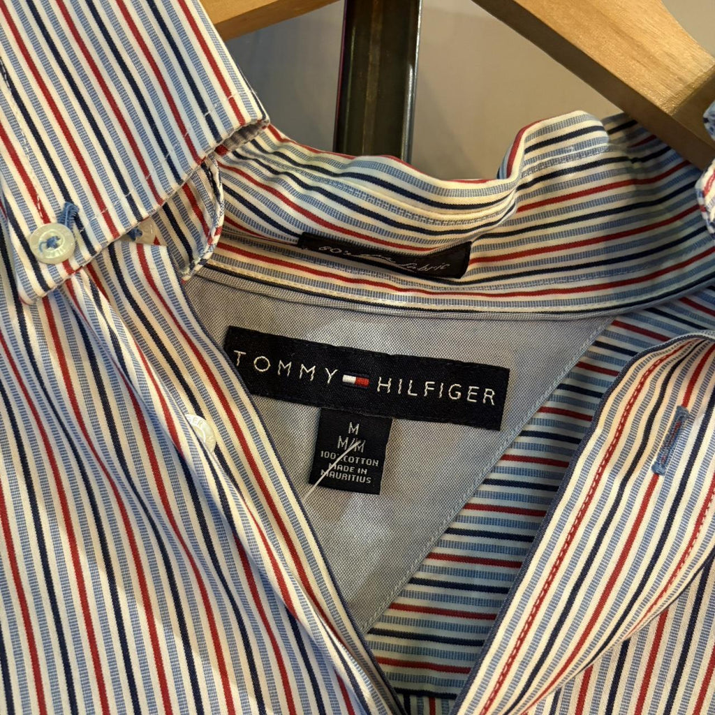 1224D65 - Vintage Tommy Hilfiger Striped Light Blue and Red Shirt longsleeve collared button up top #Y2K #preppy #chiefkeef #golf #oldmoney
