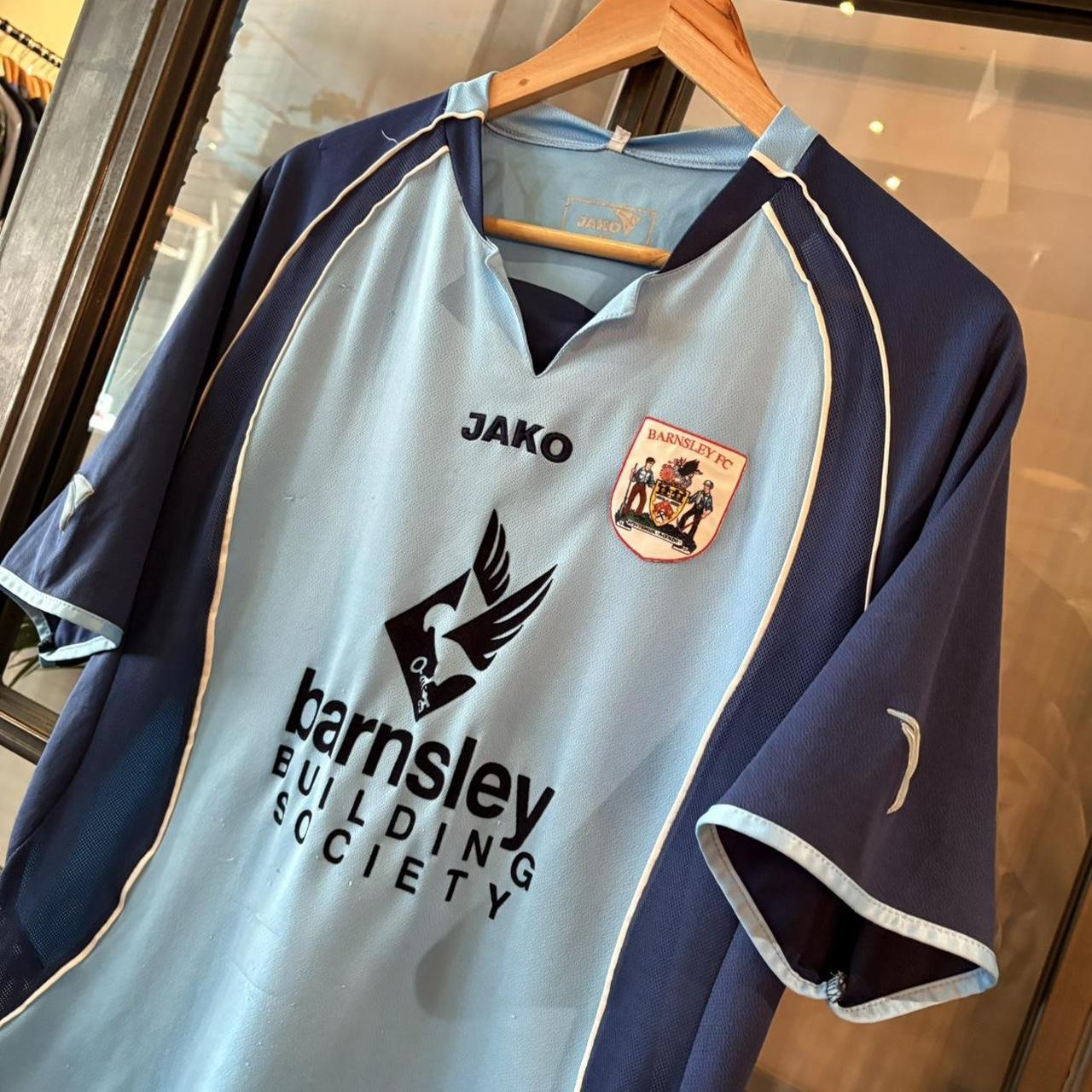 TEE453F - Vintage Retro Essential Blue Jako Barnsley F.C. 2005 / 06 Away Collared Jersey Shirt top #blokecore #sportswear #barnsleyfc #football #jersey