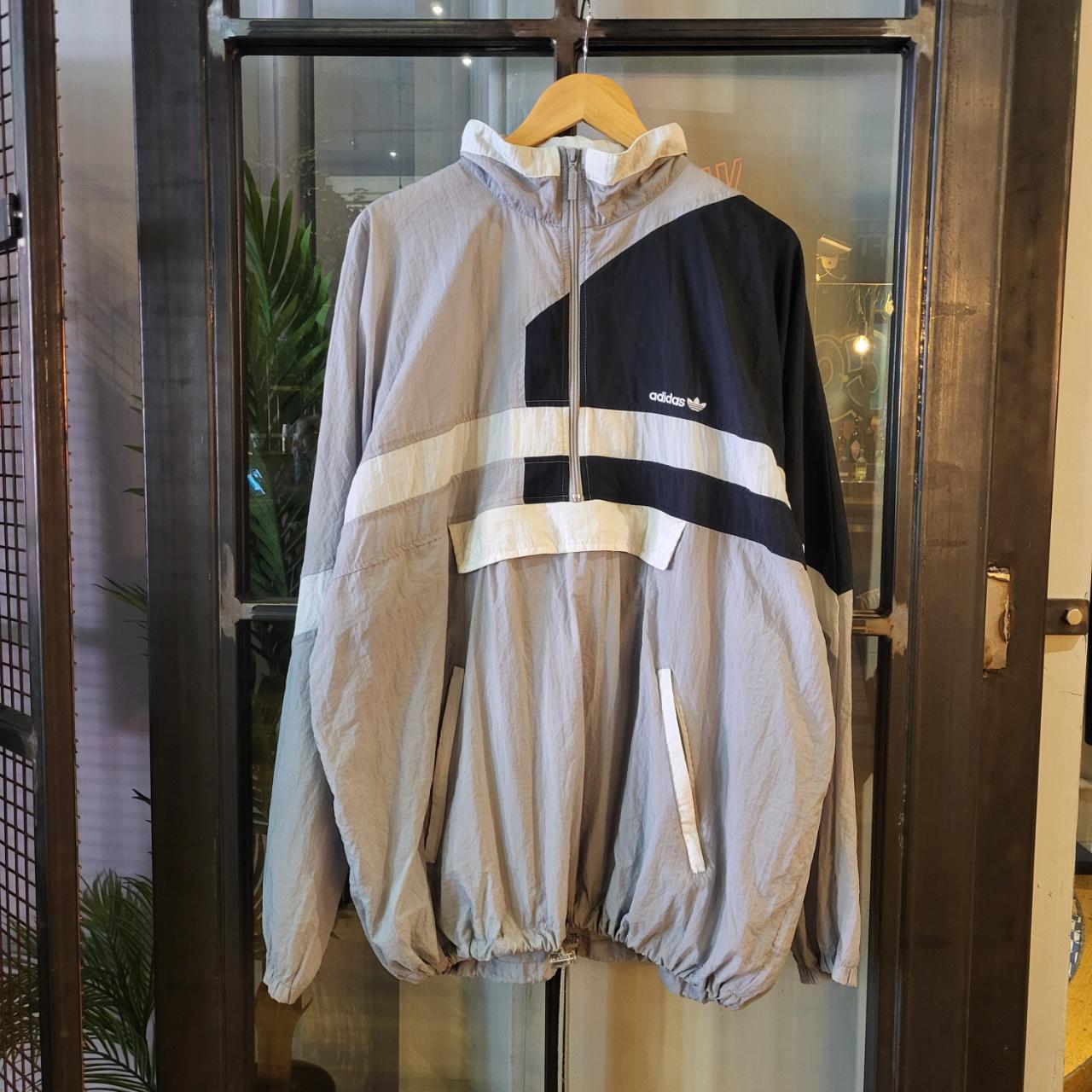 WDB3002 - Vintage Retro Essential Adidas Lightweight quarter 1/4 zip windbreaker Jacket #90s #adidas #windbreaker #oversized