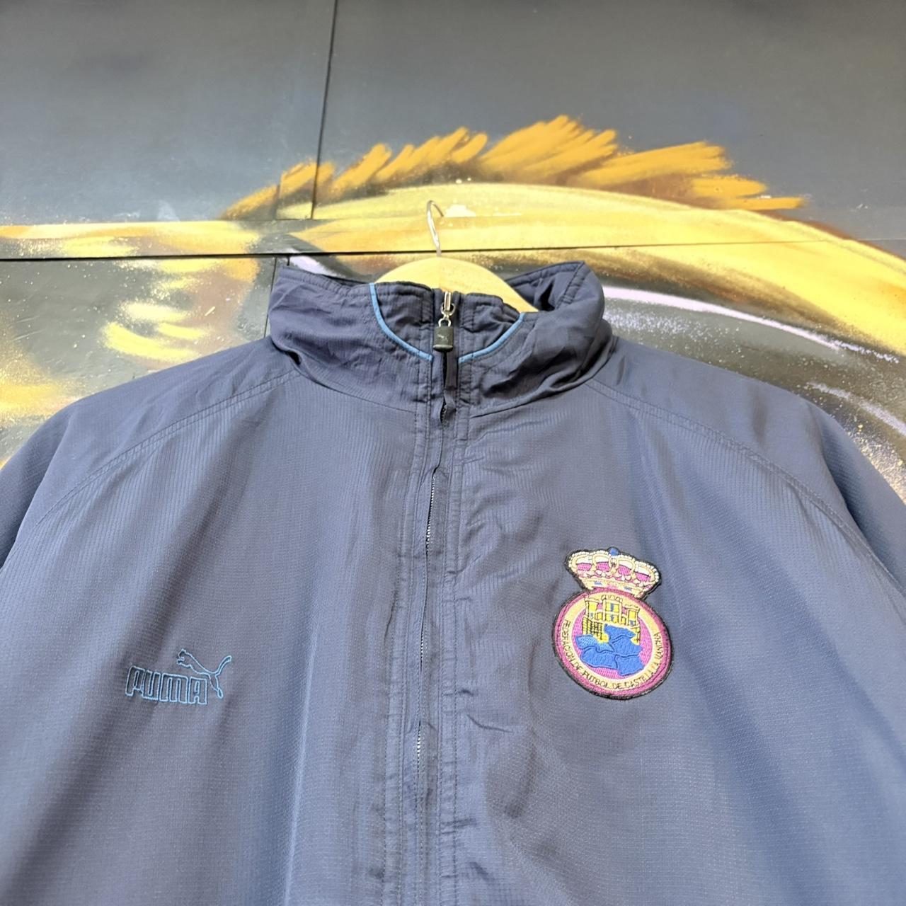 MES1102FK-U - Vintage Retro Essential Navy Puma Football De Castilla Da Mancha Full Zip Trainimg jacket coat #football #futbal #y2k #blokcore #puma