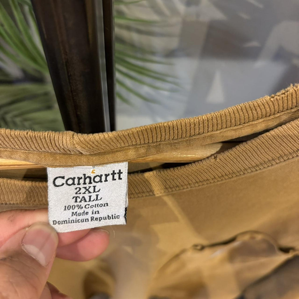 BR2804DJ-F - Vintage Retro Essential Camel / Beige Carhartt Pocket Top Tee T-shirt with embroidered patch logo #skater #workwear  #carhartt #y2k #wideboxy