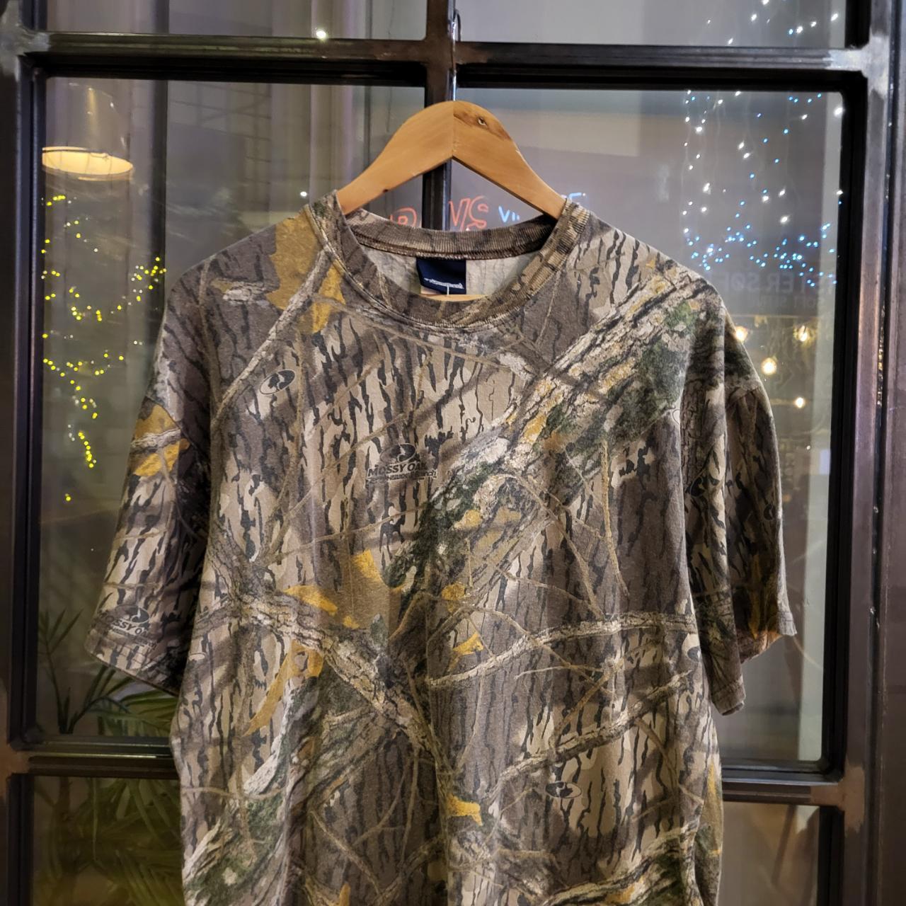 RTT161 - Vintage Retro essential RealTree Camouflage Khaki Green Brown Field Hunting graphic print Top T-Shirt Tee #realtree #utility #y2k #camo #hunting