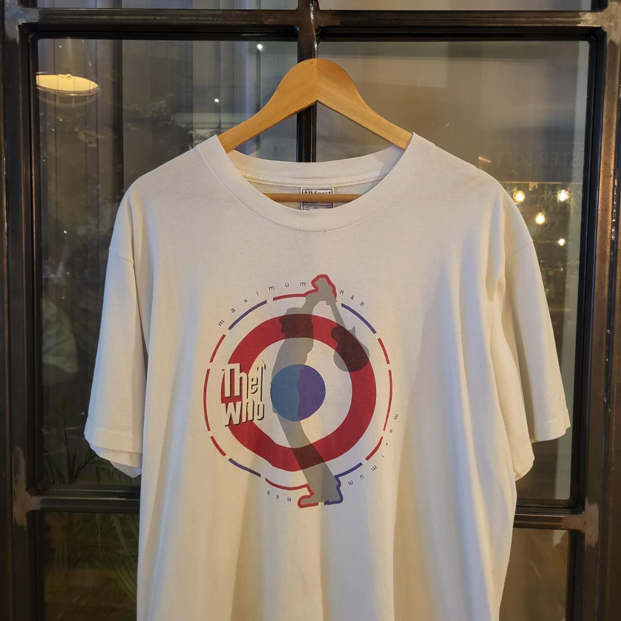 TEE276-P - Vintage Retro The WHO Maximum R&B  North America Tour 2000 Essential White Music Band Concert Merch graphic print Top Tee T-shirt 90s 00s Y2K wide boxy oversized fit