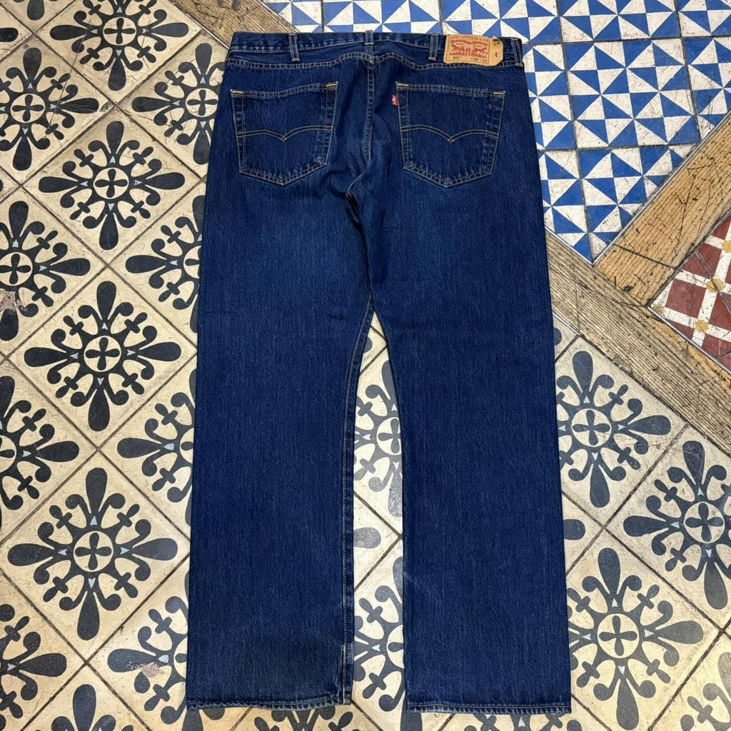 BR2804BB-F - Vintage retro essential  Levi’s 501 Straight Leg Dark Blue Wash Denim Jeans Trousers pants #denim #straightleg #levis501 #levis