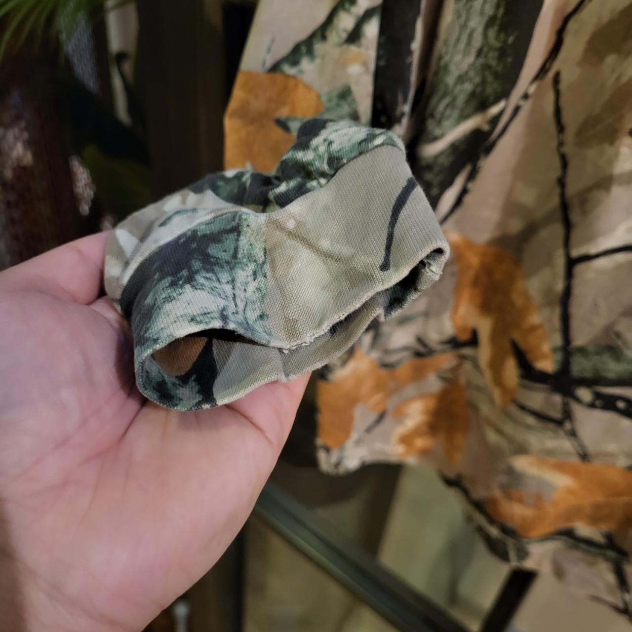 RTT214 - Vintage Retro essential RealTree Camouflage Khaki Green Brown Field Hunting graphic print Top Longsleeve T-Shirt Tee #realtree #y2k #utility #camo #hunting