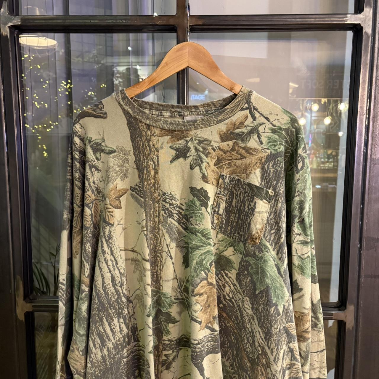 RTT260 - Vintage Retro essential adult mens RealTree Camouflage Khaki Green Brown Field Hunting graphic print Longsleeve Top T-Shirt Tee #realtree #utility #y2k #camo #hunting