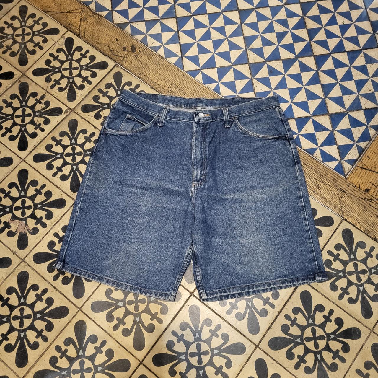 JRT305 - Vintage Retro Wrangler Blue Wash Denim Shorts jorts #wrangler #y2k #skater #jorts #hiphop