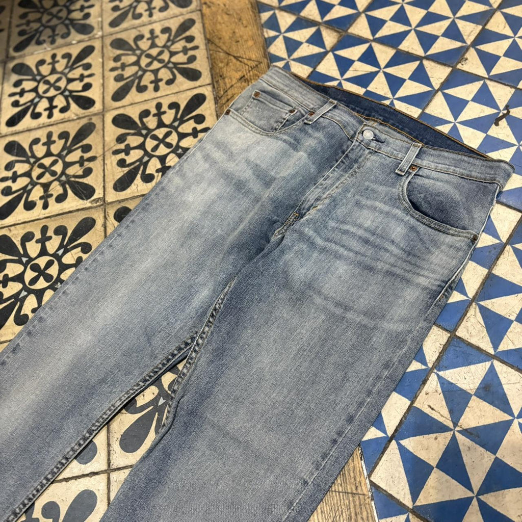 0325F37F - Vintage retro essential Levi’s 512 Light Blue Wash Denim Jenas Trousers pants  #denim #fit #levis #levis512 #slimfit