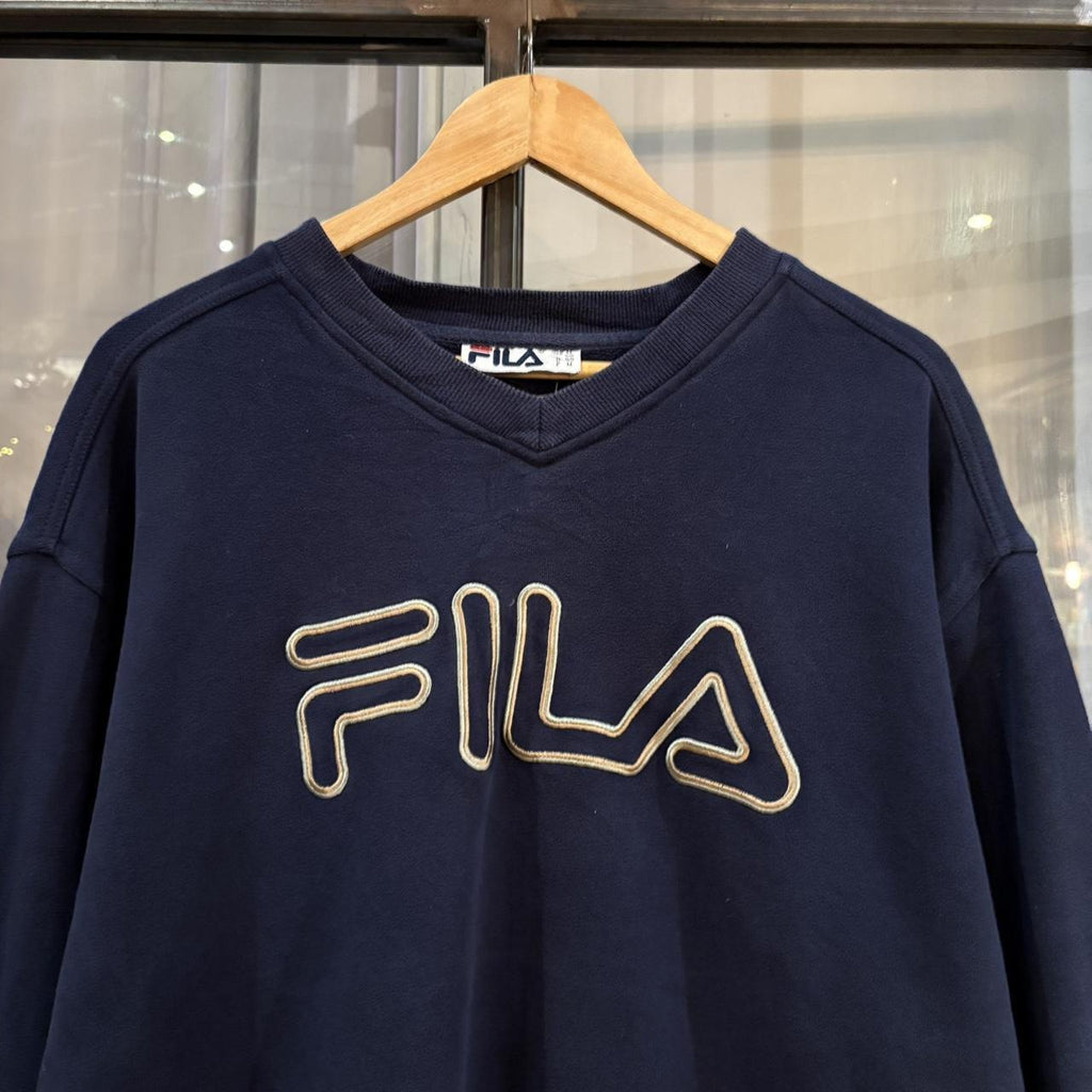 MA0406FS-P - Vintage Retro Essential Navy Fila V-Neck Crewneck Jumper Sweatshirt with embroidered logo #90s #sportswear #essential #y2k #fila